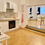 Bakery House Genova, Box Privato Gratuito