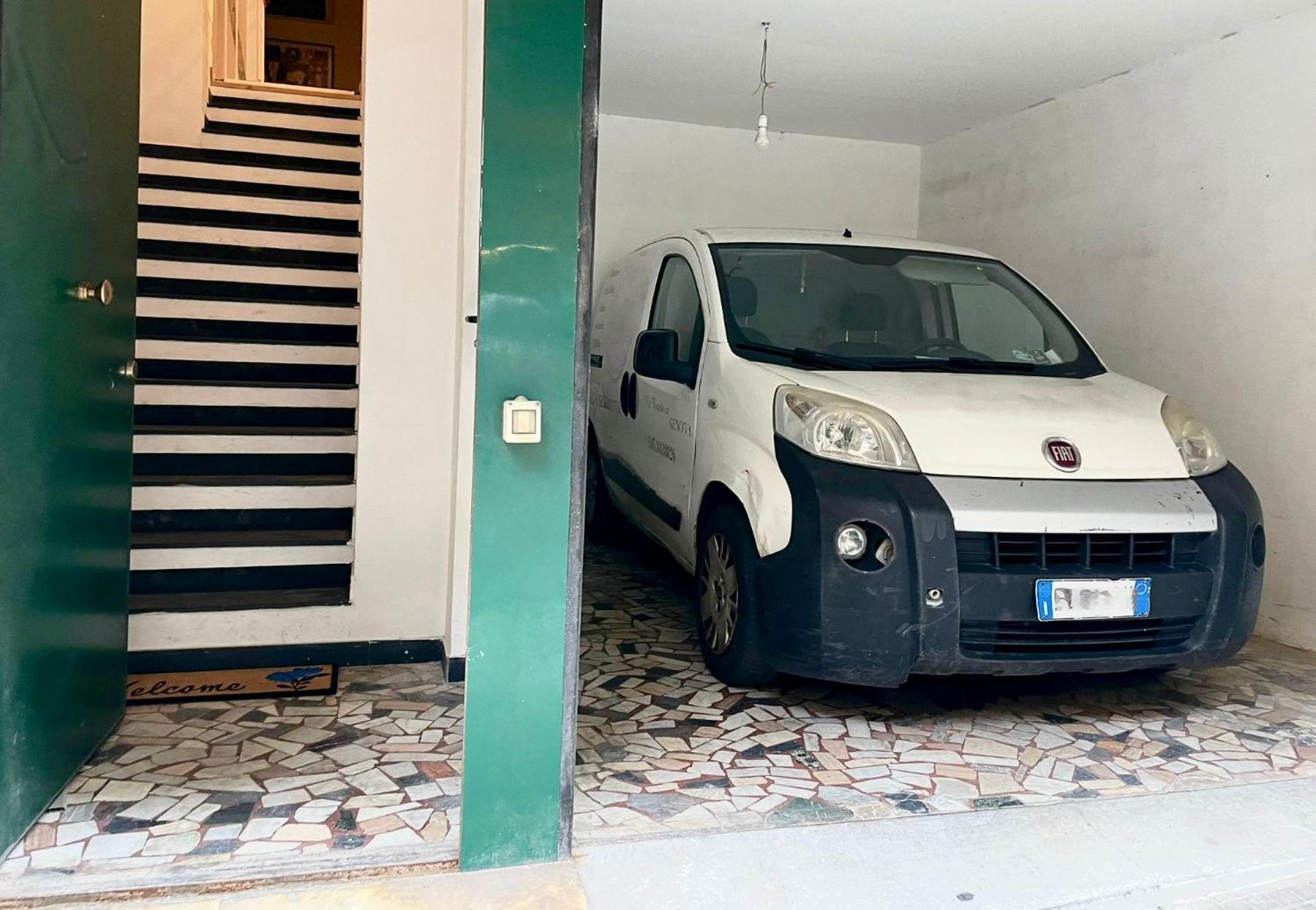 Bakery House Genova, Box Privato Gratuito Genova